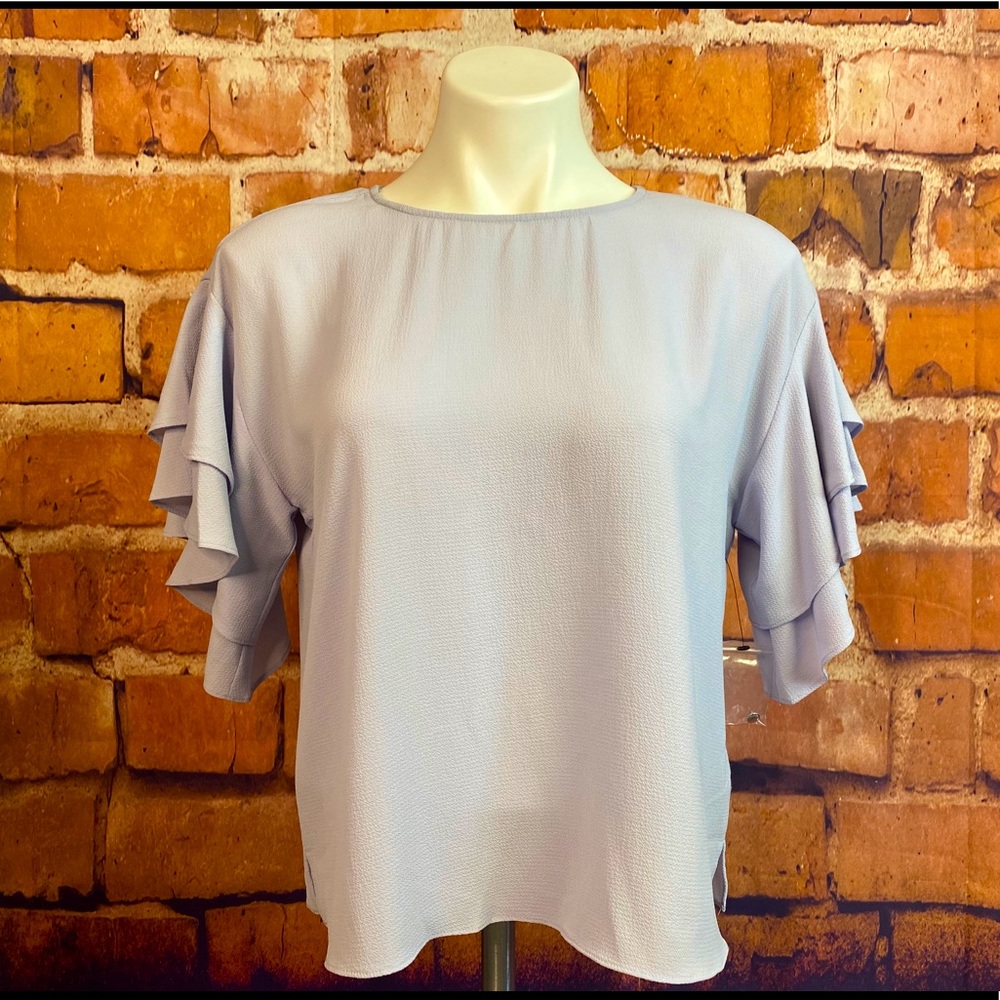 VINCE CAMUTO Top “NWOT”